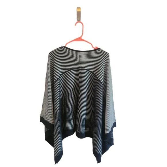 NEW DIRECTIONS Poncho Sweater size s/m - Picture 1 of 5